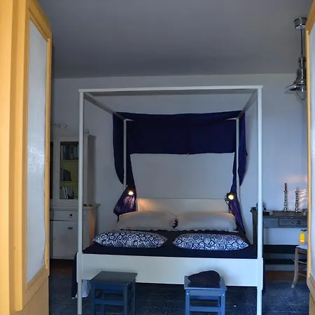 Casa Rossa Del Cappero Sottano ליפארי